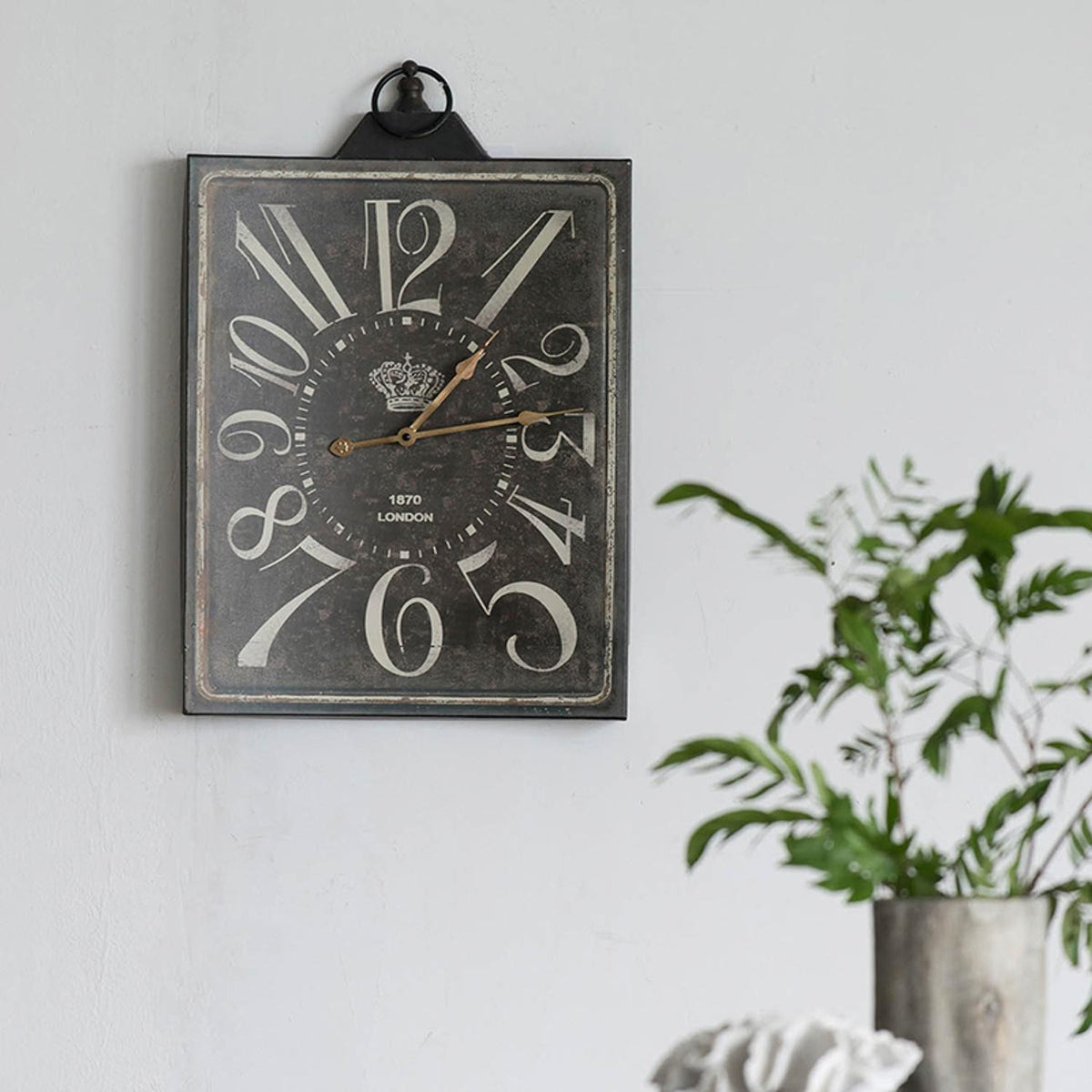 Vintage Style Iron Wall Clock